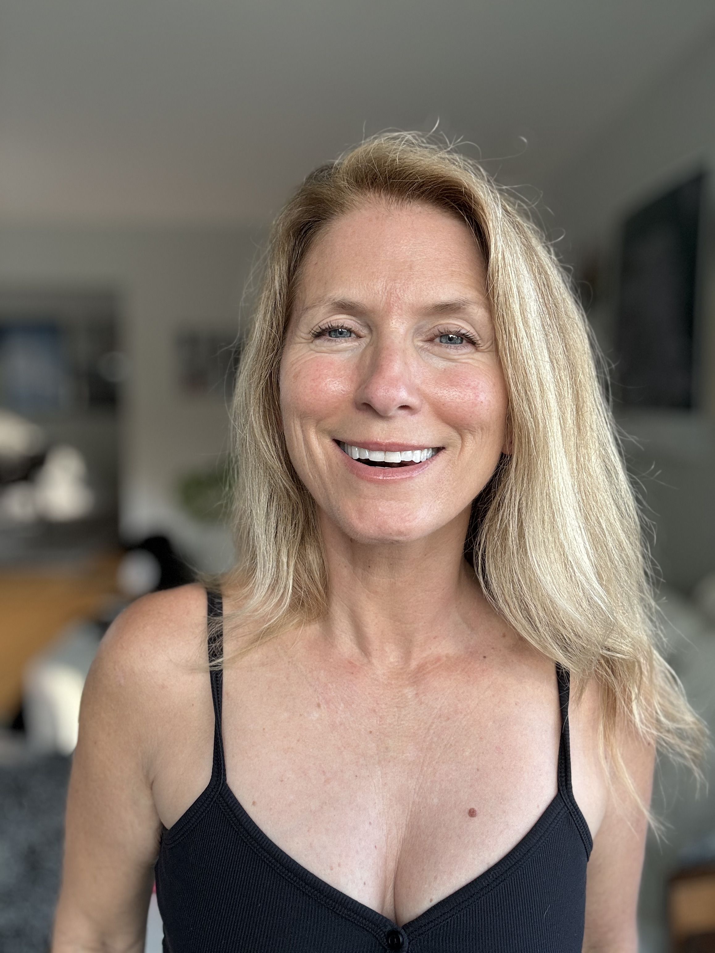 Face Yoga for Jowls 8 Moves to Prevent Saggy Jowls Luvly